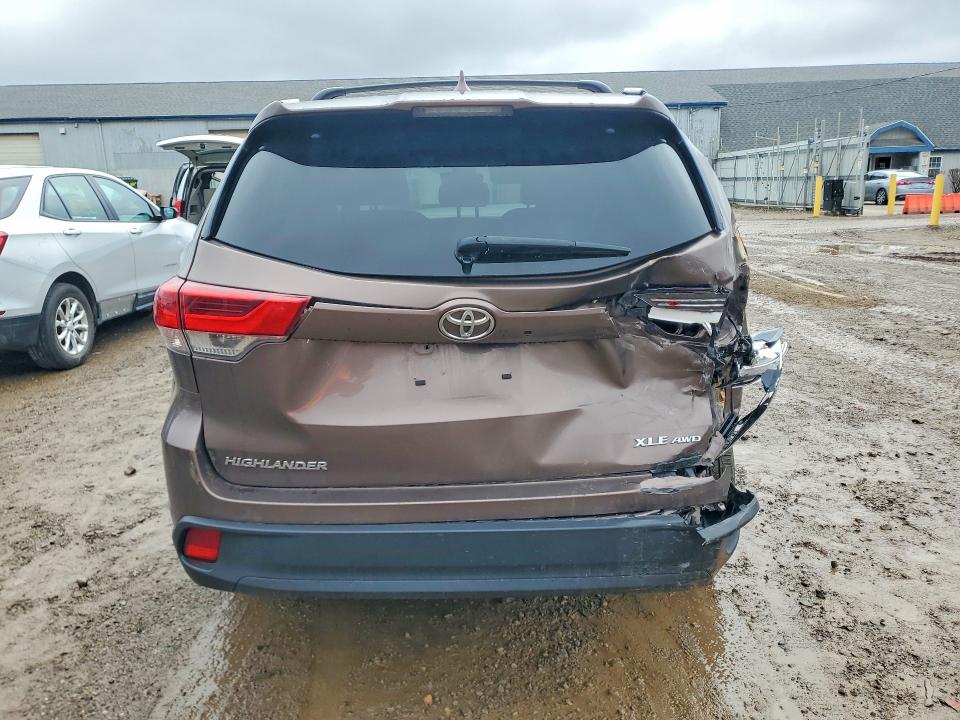 2019 Toyota /s/le/xle მანქანა იყიდება აუქციონზე, vin: 5TDJZRFH8KS700117, აუქციონის ნომერი: 49537116