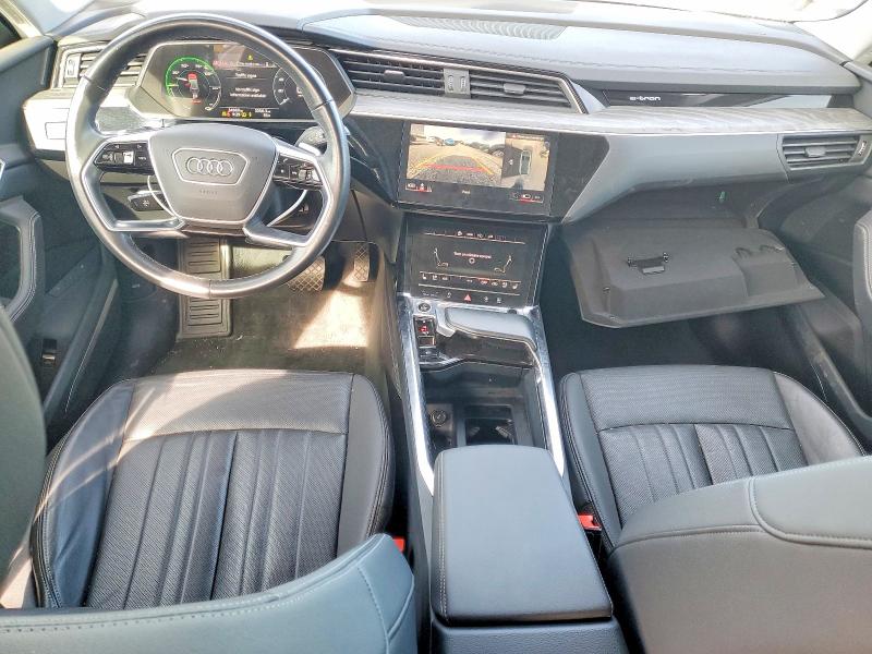 2022 Audi E-tron მანქანა იყიდება აუქციონზე, vin: WA1LAAGE4NB032523, აუქციონის ნომერი: 48898336