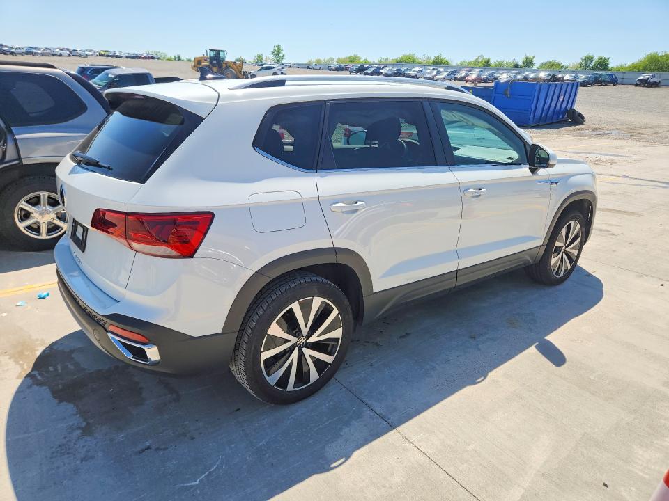 Продажа на аукционе авто 2024 Volkswagen Taos, vin: 3VVSX7B23RM051953, номер лота: 50352376