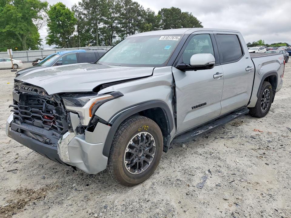 Продажа на аукционе авто 2022 Toyota Tundra, vin: 5TFLA5AB5NX010271, номер лота: 51017676