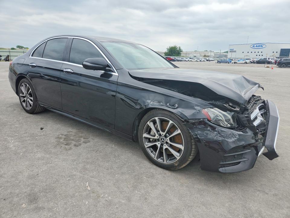 49834106 :رقم المزاد ، W1KZF6JB5LA773124 vin ، 2020 Mercedes-benz E مزاد بيع