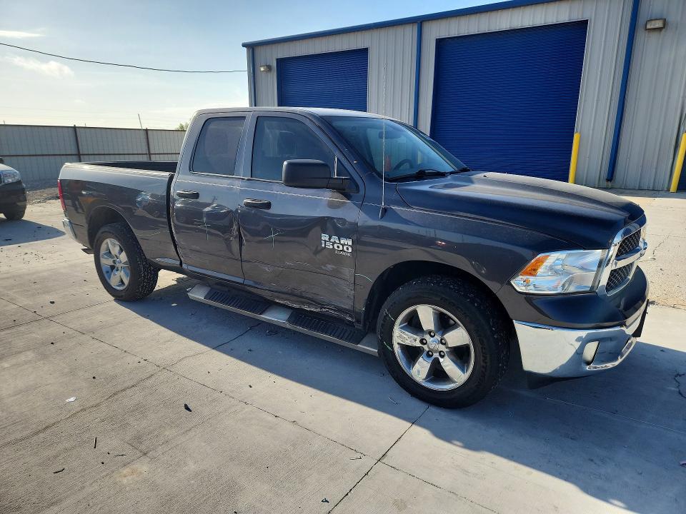 49564186 :رقم المزاد ، 1C6RR6FG2KS628189 vin ، 2019 Ram 1500 Classic مزاد بيع