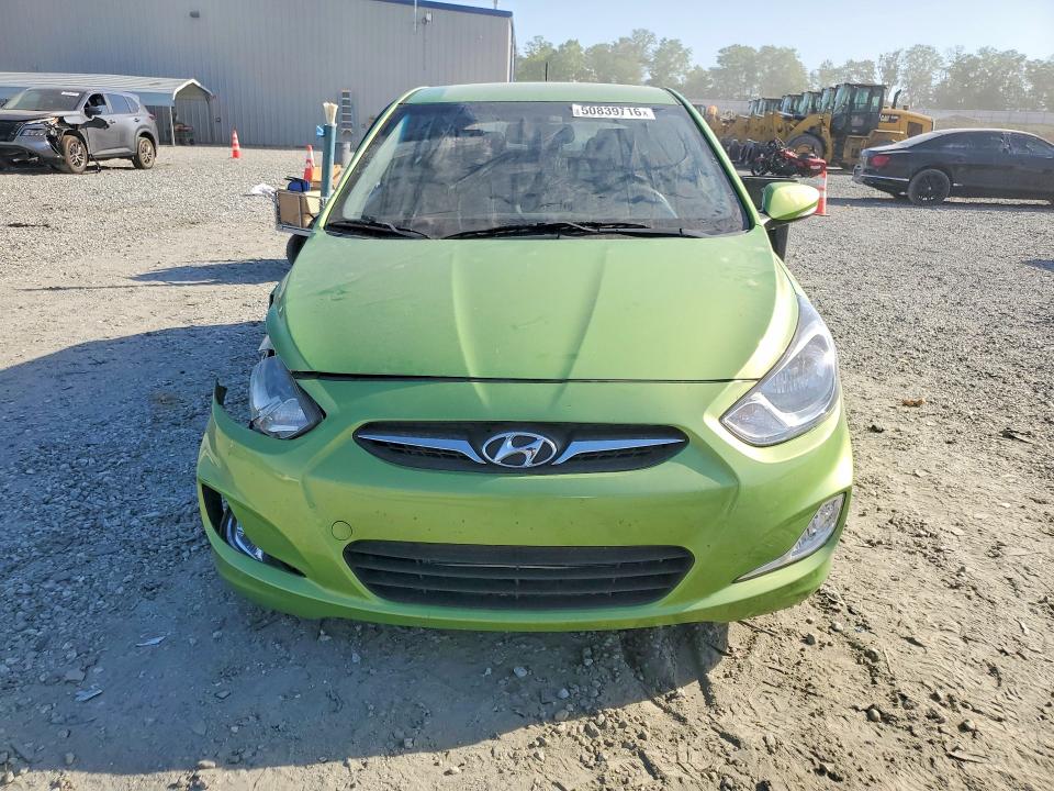2013 Hyundai Accent მანქანა იყიდება აუქციონზე, vin: KMHCU5AE9DU072270, აუქციონის ნომერი: 50839716