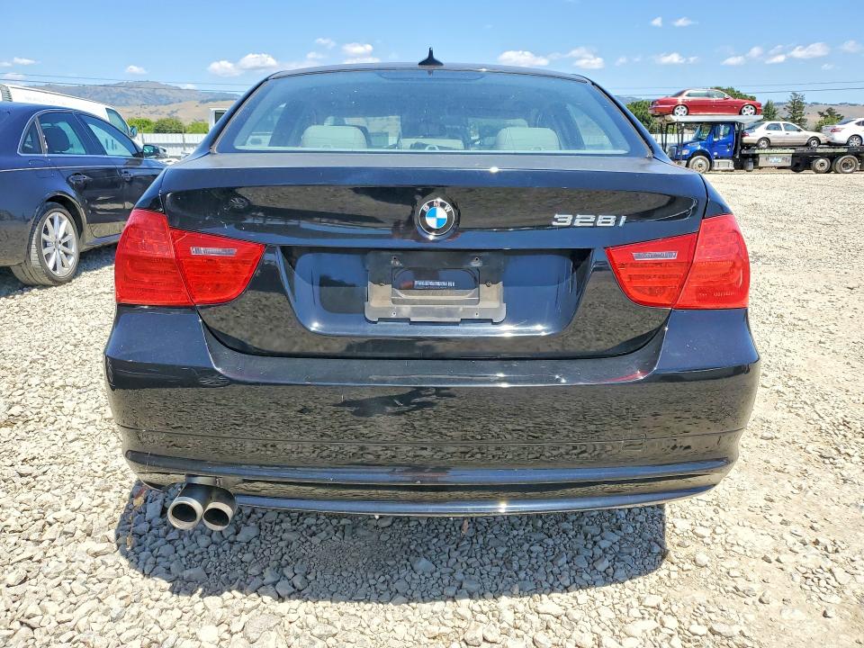 56841046 :رقم المزاد ، WBAPH5C57BA442991 vin ، 2011 Bmw 328 مزاد بيع