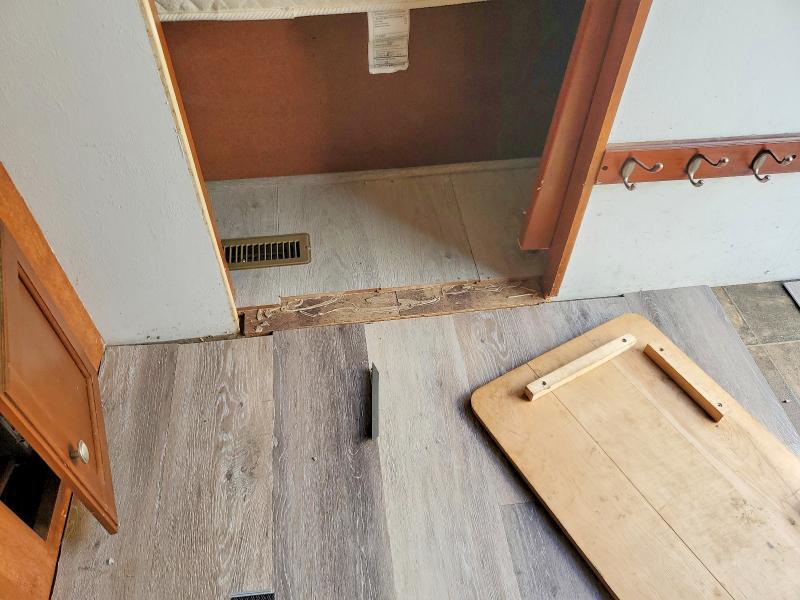 2012 Winnebago Sunnybrook მანქანა იყიდება აუქციონზე, vin: 54CAS0R29C1D85546, აუქციონის ნომერი: 49617596
