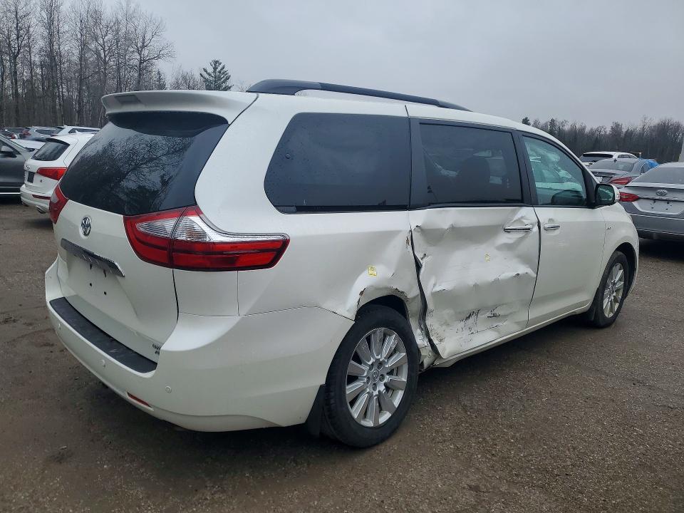 49647946 :رقم المزاد ، 5TDDZ3DC0HS167190 vin ، 2017 Toyota Sienna مزاد بيع