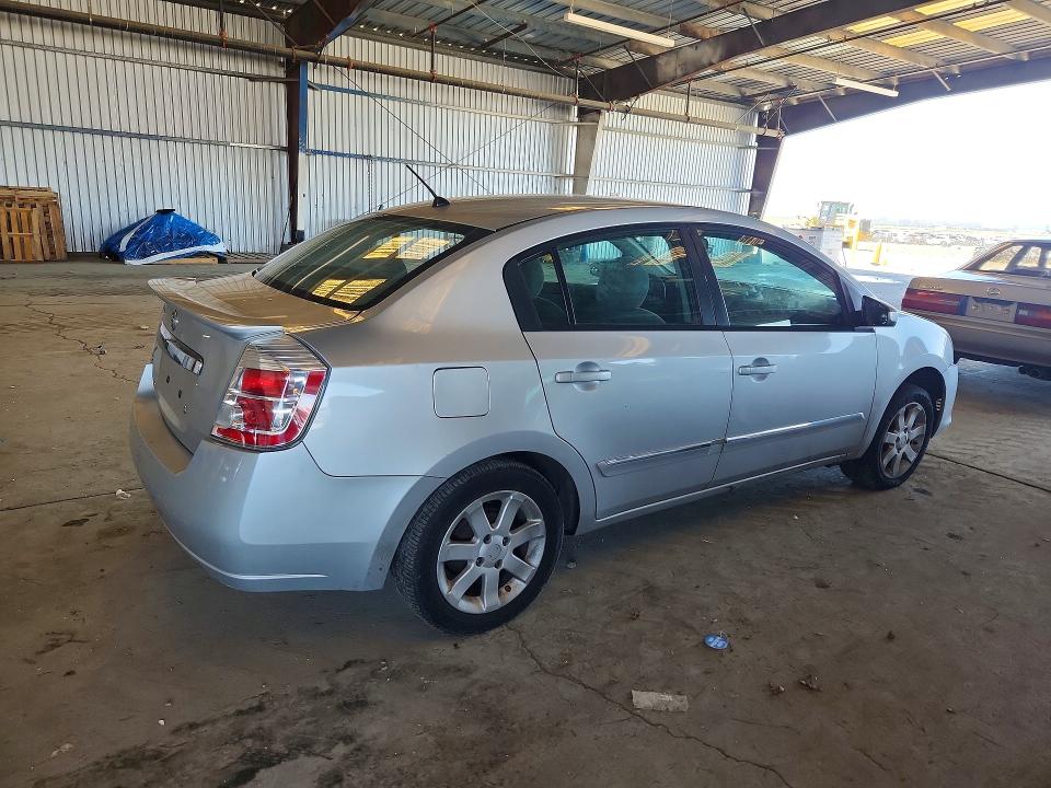 2011 Nissan Sentra მანქანა იყიდება აუქციონზე, vin: 3N1AB6AP4BL692477, აუქციონის ნომერი: 41627976