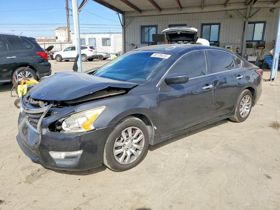 2015 Nissan Altima მანქანა იყიდება აუქციონზე, vin: 1N4AL3AP0FN348228, აუქციონის ნომერი: 50726416