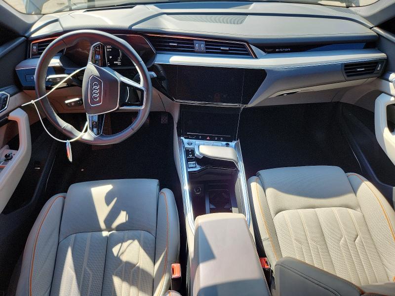 49144106 :رقم المزاد ، WA1DABGEXRB005407 vin ، 2024 Audi Q8 E-tron مزاد بيع