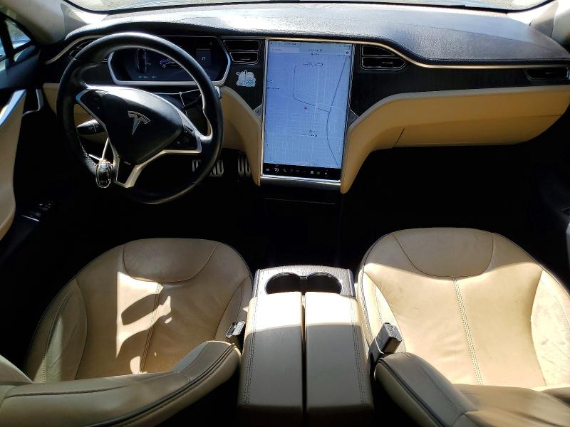 51179126 :رقم المزاد ، 5YJSA1CP1DFP09872 vin ، 2013 Tesla Model S مزاد بيع