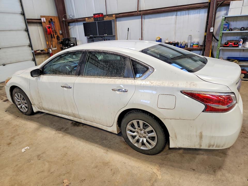 Продажа на аукционе авто 2015 Nissan Altima, vin: 1N4AL3AP4FN392555, номер лота: 49132416
