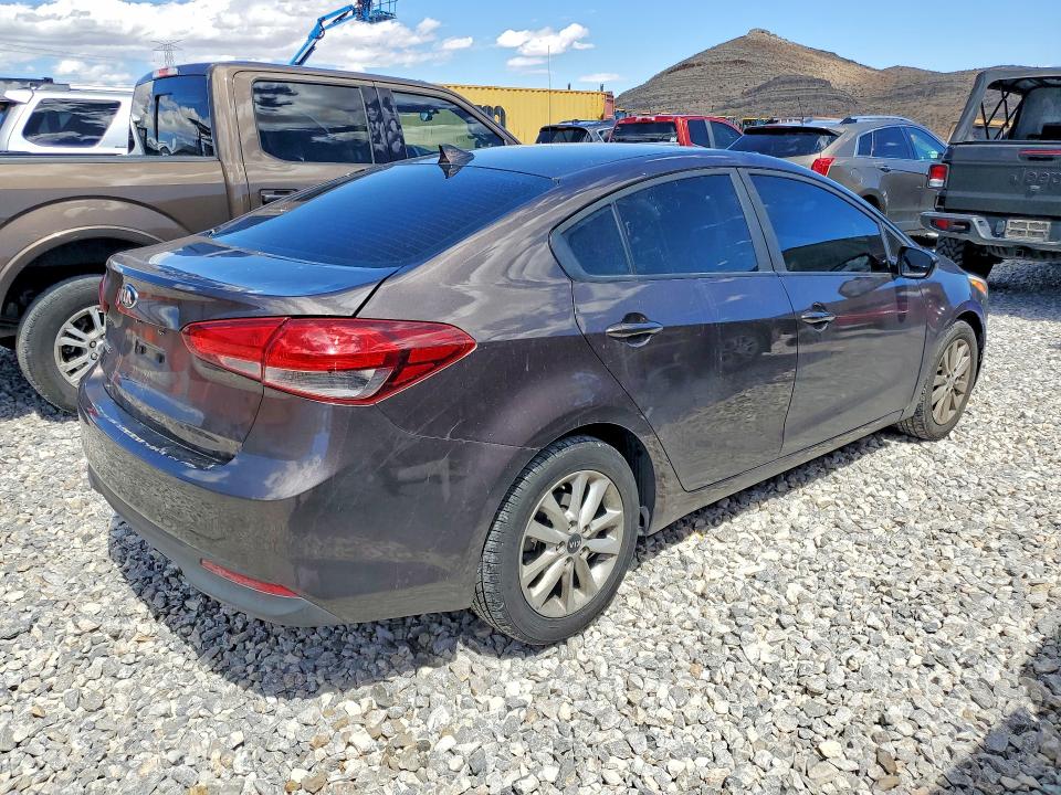Aukcja sprzedaży 2017 Kia Forte, vin: 3KPFL4A73HE117661, numer aukcji: 49114556