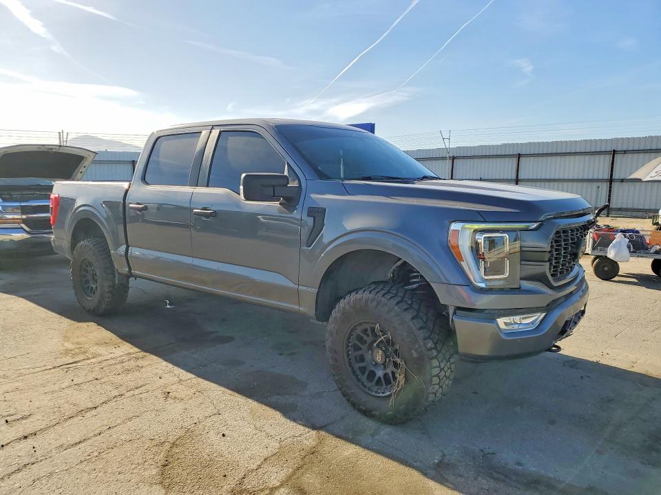 50647196 :رقم المزاد ، 1FTEW1EP7NFB92392 vin ، 2022 Ford F150 مزاد بيع