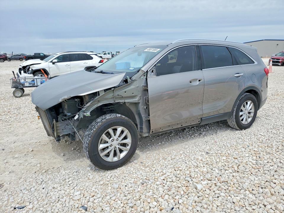 48651866 :رقم المزاد ، 5XYPG4A38HG245452 vin ، 2017 Kia Sorento مزاد بيع