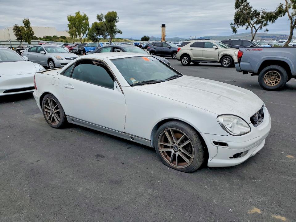 Aukcja sprzedaży 2003 Mercedes-benz Slk, vin: WDBKK65F83F281645, numer aukcji: 50635556