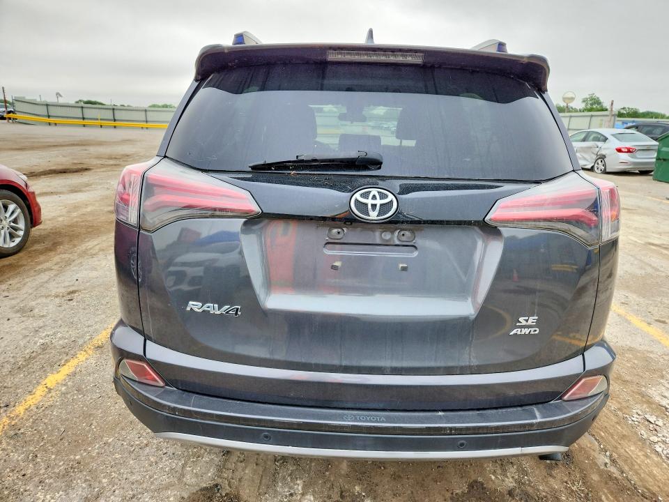 51070706 :رقم المزاد ، JTMJFREV0HJ704460 vin ، 2017 Toyota Rav4 مزاد بيع