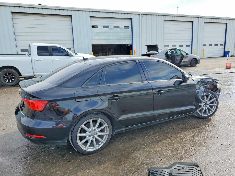 Продажа на аукционе авто 2016 Audi A3, vin: WAUA7GFF6G1059849, номер лота: 48345486
