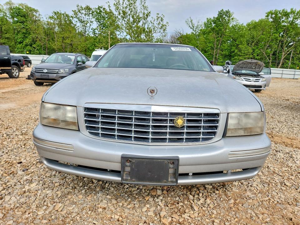 1999 Cadillac Deville მანქანა იყიდება აუქციონზე, vin: 1G6KD54Y5XU804083, აუქციონის ნომერი: 52060696
