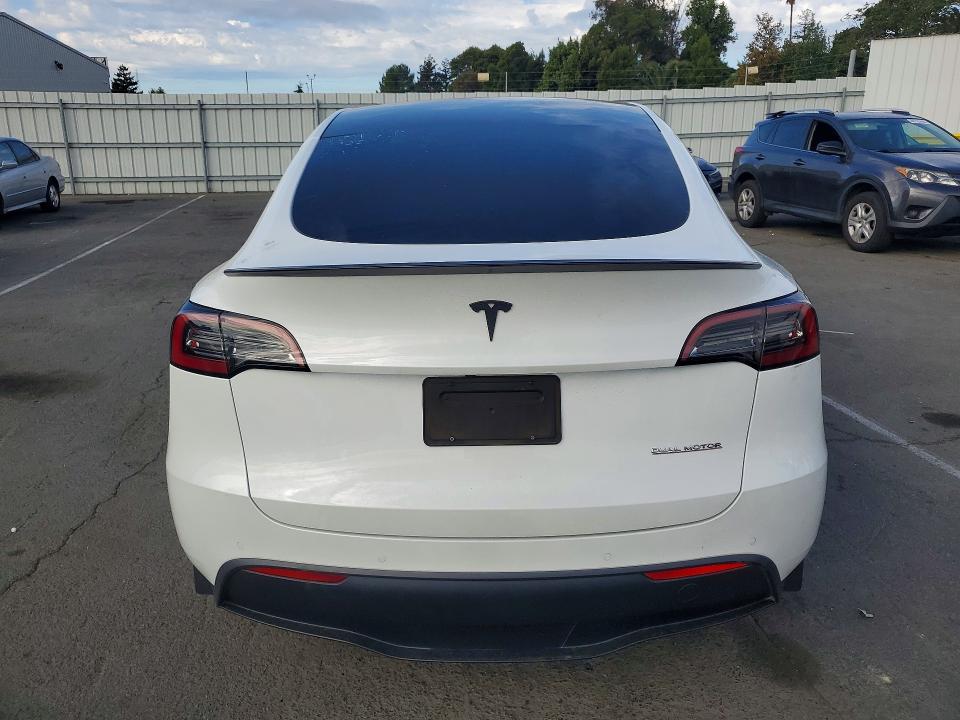 Продажа на аукционе авто 2022 Tesla Model Y, vin: 7SAYGDEE5NF510026, номер лота: 49089776