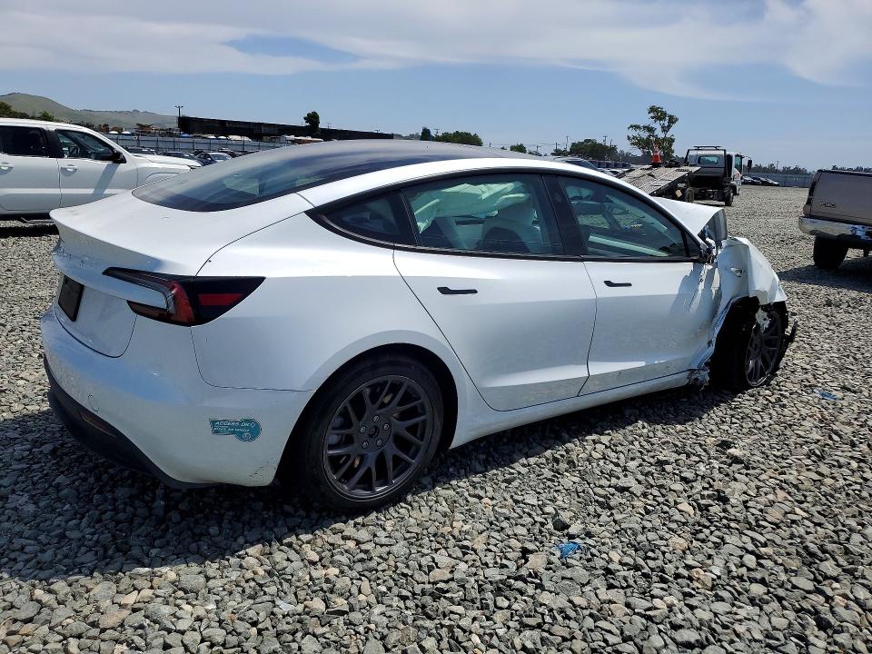 2025 Tesla Model 3 მანქანა იყიდება აუქციონზე, vin: 5YJ3E1EA7SF966808, აუქციონის ნომერი: 51226716