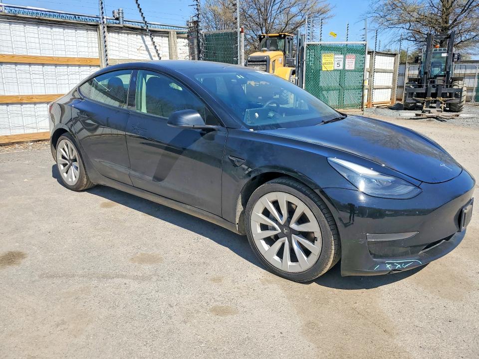 49120606 :رقم المزاد ، 5YJ3E1EA1NF186775 vin ، 2022 Tesla Model 3 مزاد بيع