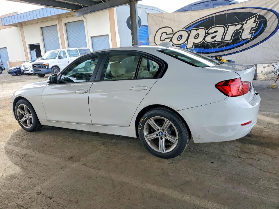 Продажа на аукционе авто 2015 Bmw 320, vin: WBA3B1C57FK136110, номер лота: 50100906