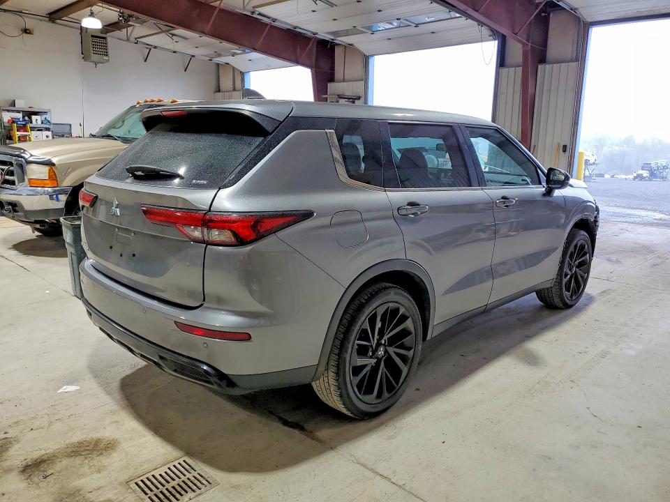 Aukcja sprzedaży 2022 Mitsubishi Outlander, vin: JA4J4UA81NZ068728, numer aukcji: 51194246