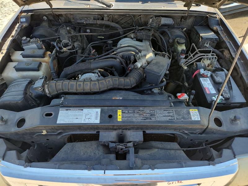 49765726 :رقم المزاد ، 4F4YR16U81TM01716 vin ، 2001 Mazda B3000 مزاد بيع
