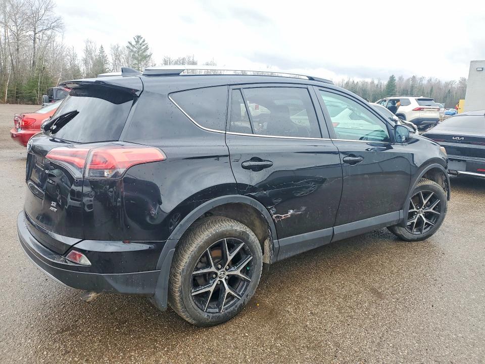 Продаж на аукціоні авто 2017 Toyota Rav4, vin: 2T3JFREV2HW570083, номер лоту: 46700116