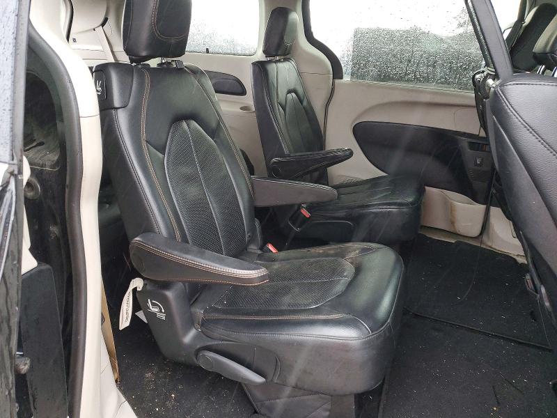 49389216 :رقم المزاد ، 2C4RC1EG7KR523373 vin ، 2019 Chrysler Pacifica مزاد بيع