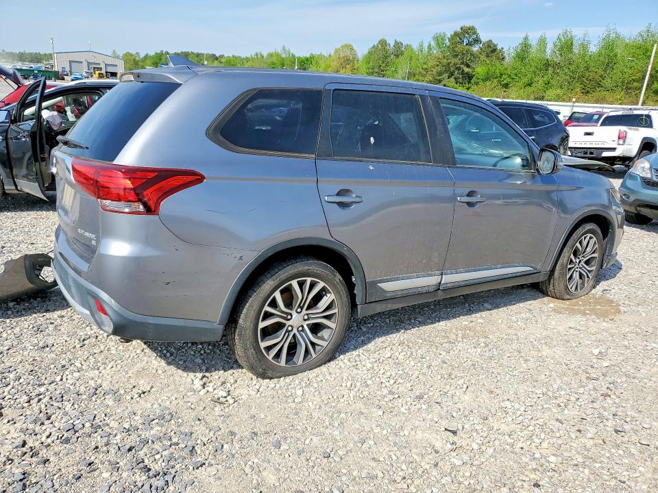 Продаж на аукціоні авто 2018 Mitsubishi Outlander, vin: JA4AD3A39JJ003911, номер лоту: 49001056