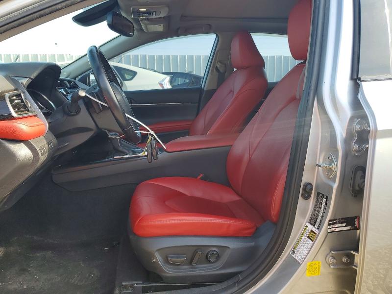 50964466 :رقم المزاد ، 4T1B61HK0KU251921 vin ، 2019 Toyota Camry مزاد بيع