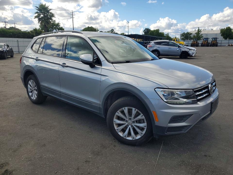 Продажа на аукционе авто 2020 Volkswagen Tiguan, vin: 3VV1B7AX5LM069661, номер лота: 50957436