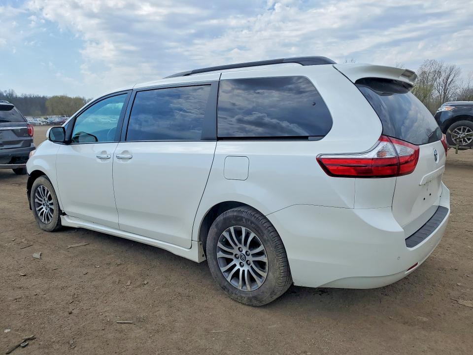 Продажа на аукционе авто 2019 Toyota Sienna, vin: 5TDYZ3DC5KS010697, номер лота: 49157566