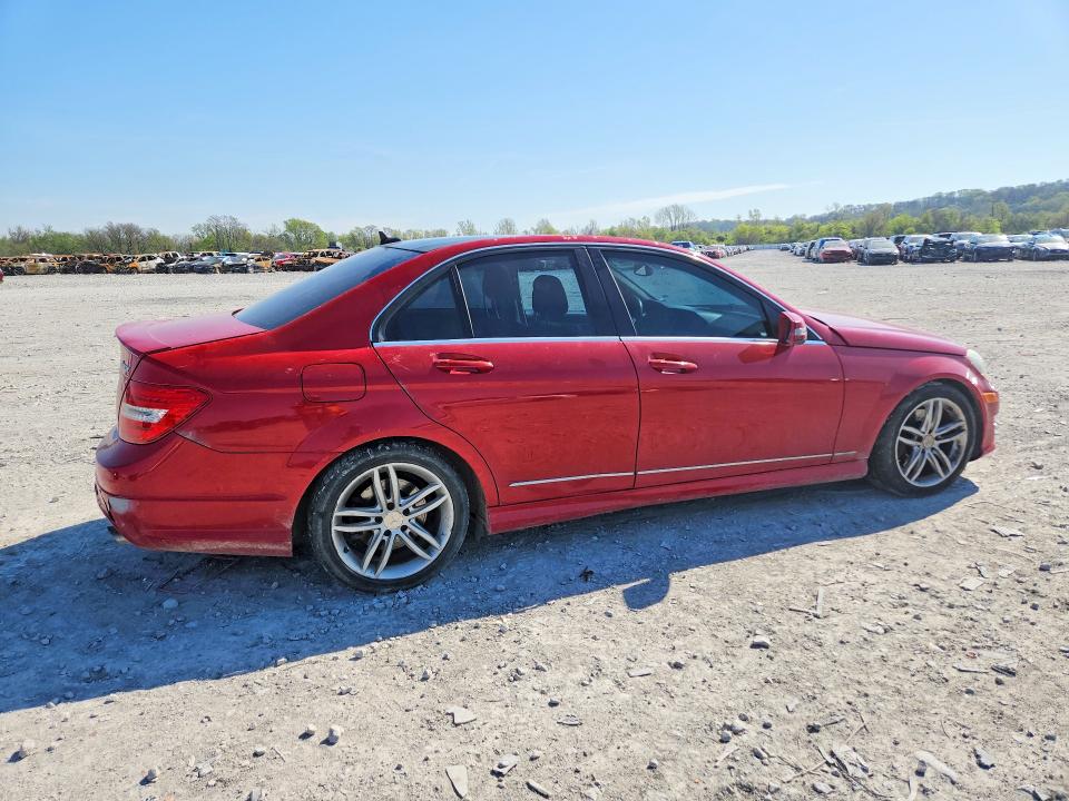 Продажа на аукционе авто 2013 Mercedes-benz C, vin: WDDGF8AB0DA885124, номер лота: 48774806