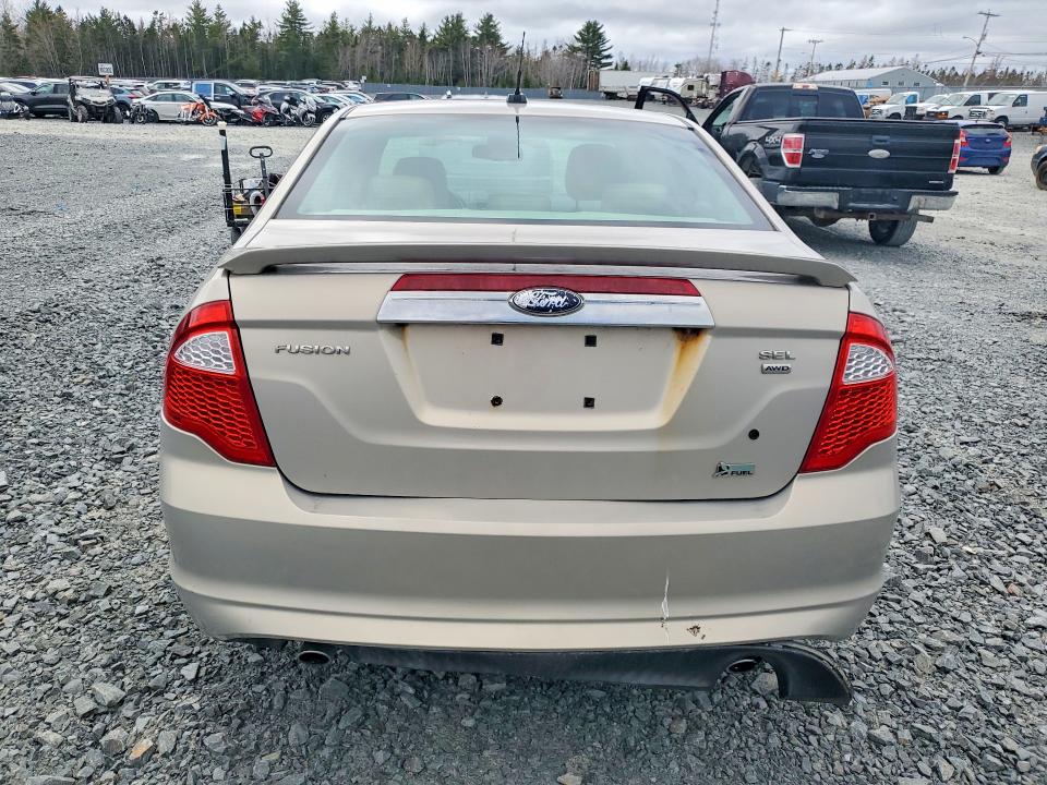 50131036 :رقم المزاد ، 3FAHP0CG8AR212451 vin ، 2010 Ford Fusion Sel V6 4dr Awd مزاد بيع