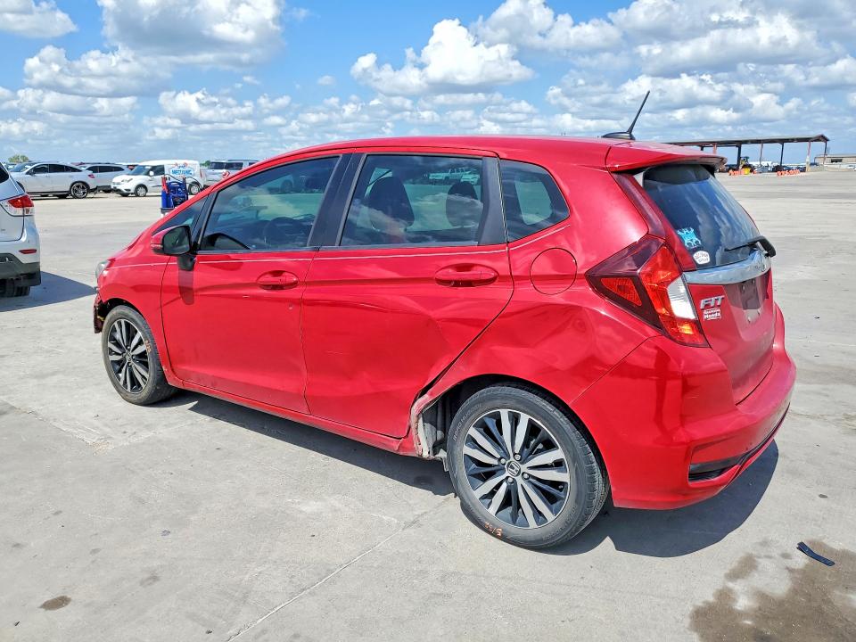 49492896 :رقم المزاد ، 3HGGK5H91JM700456 vin ، 2018 Honda Fit مزاد بيع