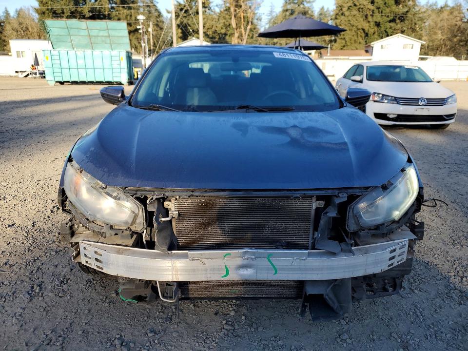 48111976 :رقم المزاد ، 19XFC2F54HE065498 vin ، 2017 Honda Civic مزاد بيع