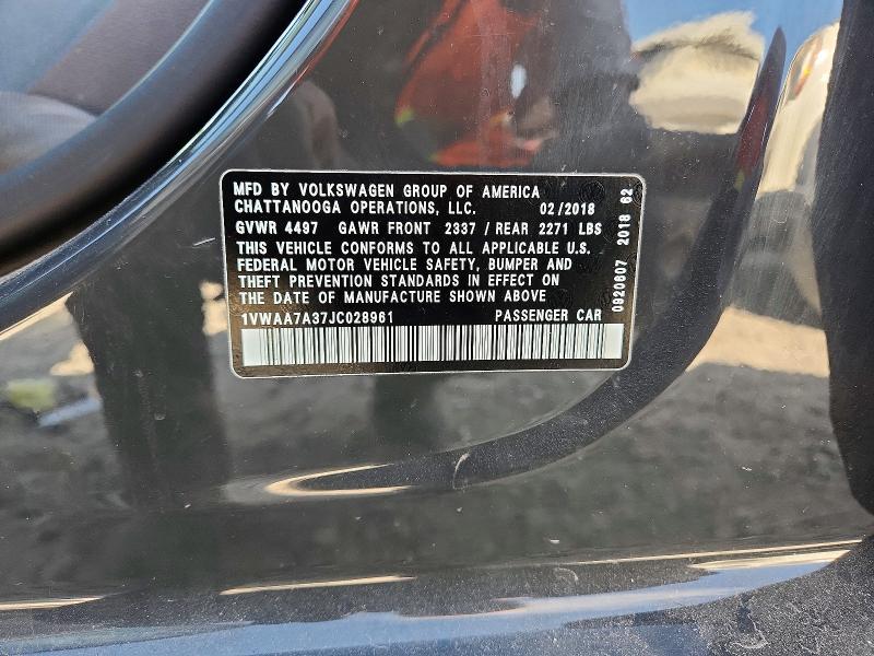 50162156 :رقم المزاد ، 1VWAA7A37JC028961 vin ، 2018 Volkswagen Passat مزاد بيع