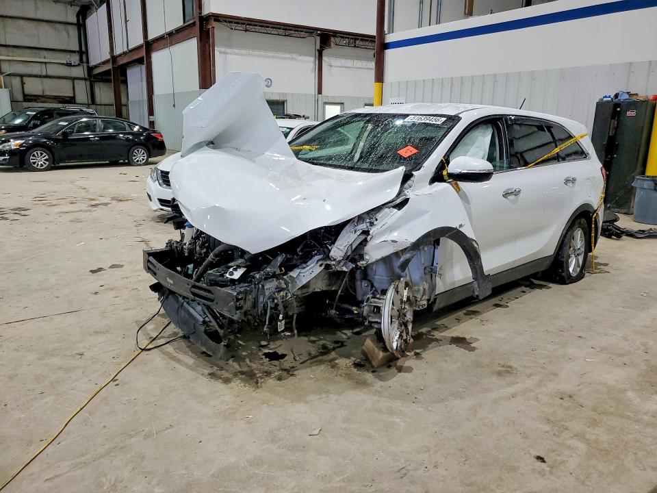 51639456 :رقم المزاد ، 5XYPG4A38KG611742 vin ، 2019 Kia Sorento مزاد بيع