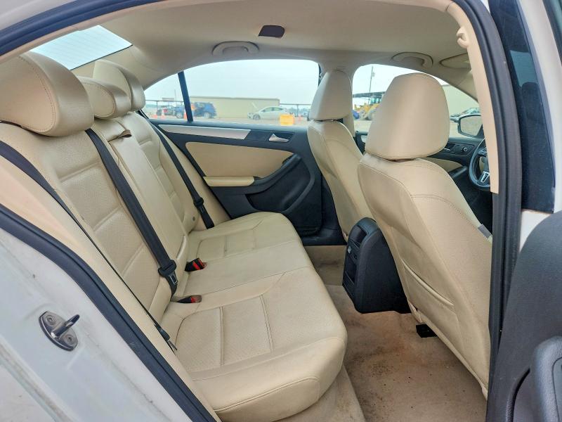 51346416 :رقم المزاد ، 3VWD07AJ4EM413543 vin ، 2014 Volkswagen Jetta مزاد بيع
