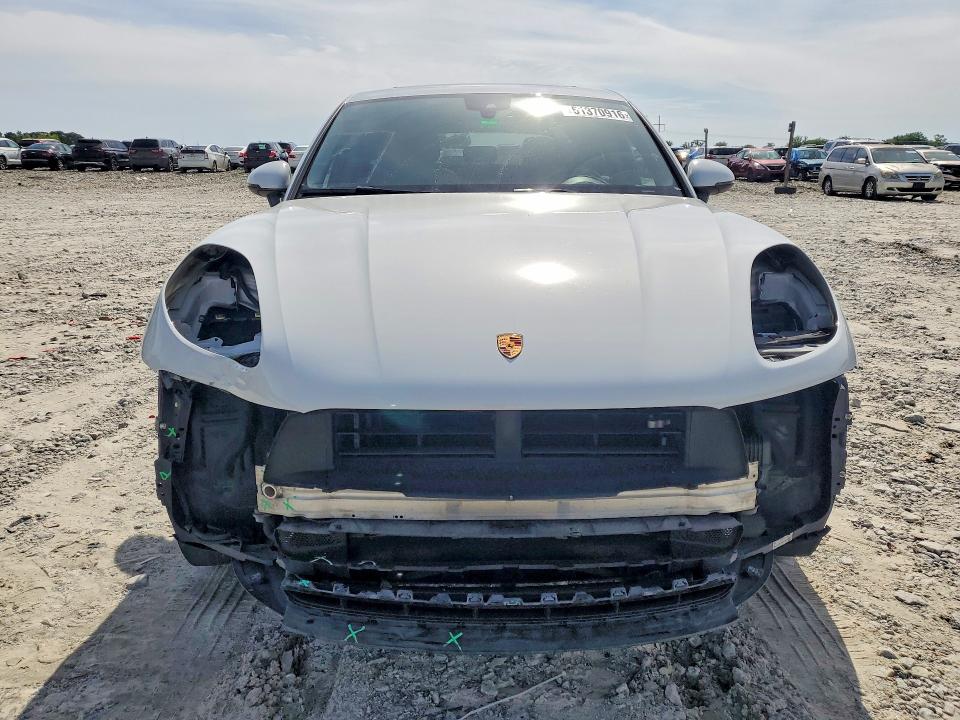 51370916 :رقم المزاد ، WP1AA2A55MLB14036 vin ، 2021 Porsche Macan مزاد بيع