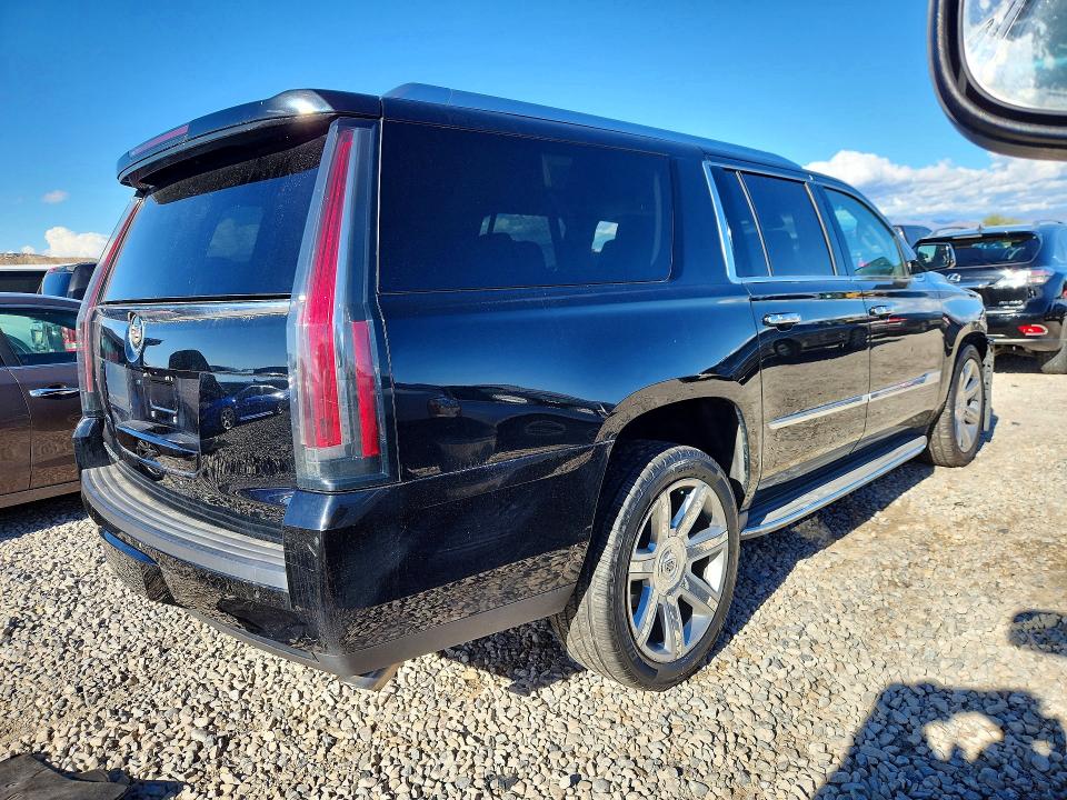 2015 Cadillac Escalade მანქანა იყიდება აუქციონზე, vin: 1GYS4JKJ4FR267021, აუქციონის ნომერი: 49860306