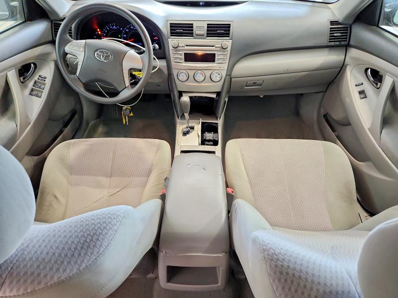 51660746 :رقم المزاد ، 4T4BF3EK3AR060806 vin ، 2010 Toyota Camry مزاد بيع