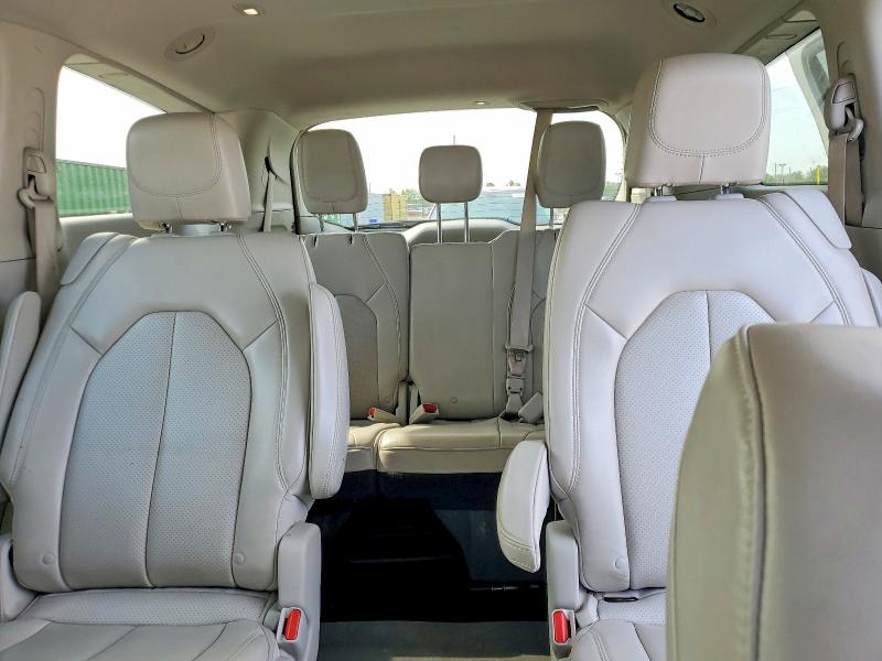 49088146 :رقم المزاد ، 2C4RC1DG8MR506490 vin ، 2021 Chrysler Voyager مزاد بيع