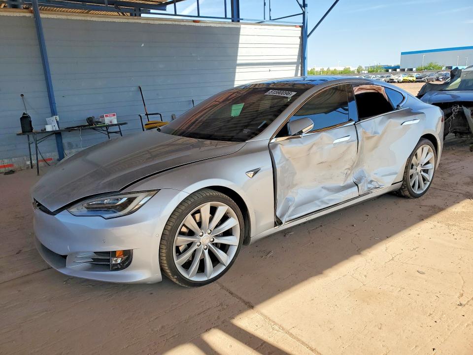 Продажа на аукционе авто 2016 Tesla Model S, vin: 5YJSA1E24GF176745, номер лота: 51590096