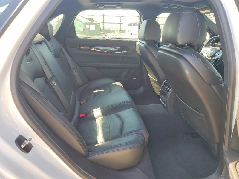 49873386 :رقم المزاد ، 1G6KD5RS0HU205033 vin ، 2017 Cadillac Ct6 مزاد بيع