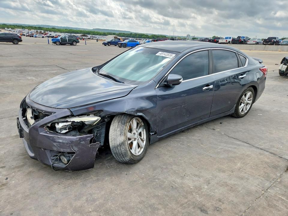 2013 Nissan Altima მანქანა იყიდება აუქციონზე, vin: 1N4AL3AP3DN417927, აუქციონის ნომერი: 49143836