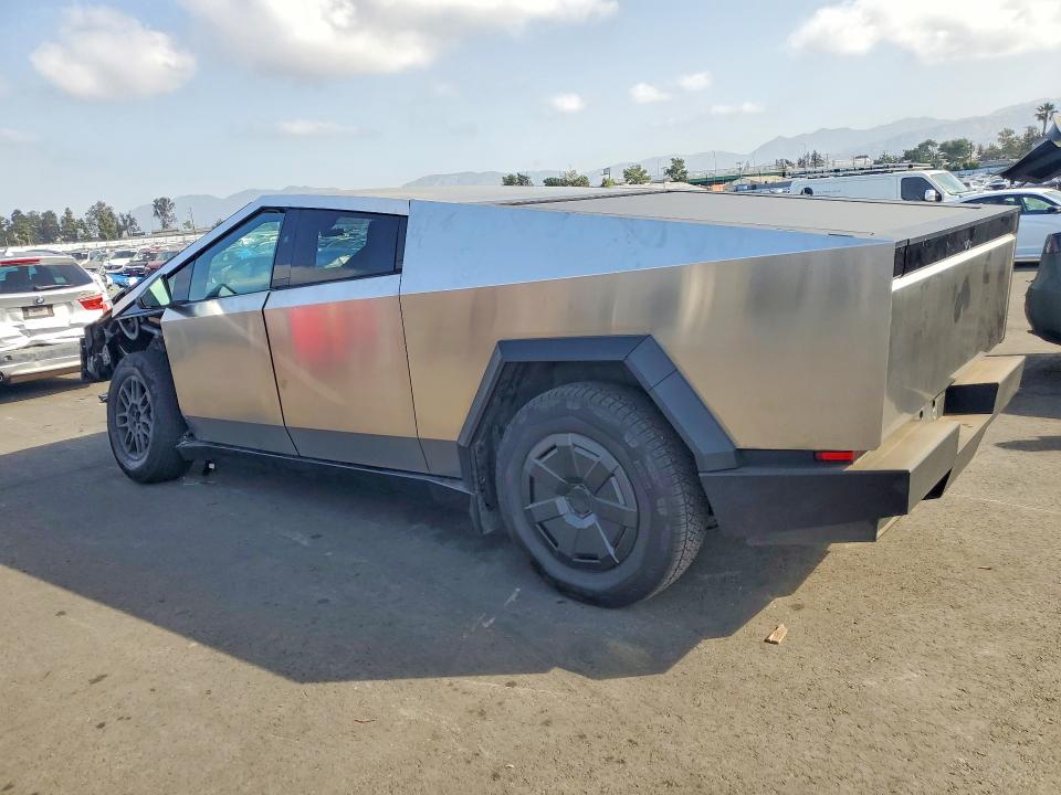 50254976 :رقم المزاد ، 7G2CEHED5RA049423 vin ، 2024 Tesla Cybertruck مزاد بيع