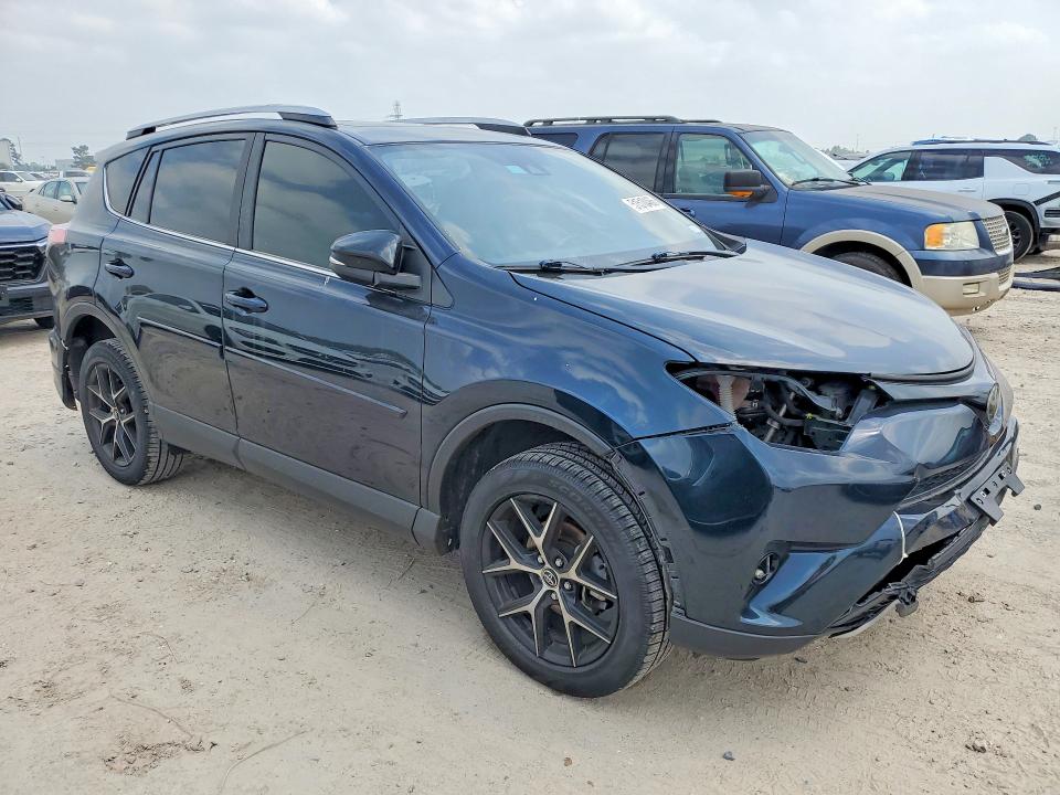 51510466 :رقم المزاد ، JTMNFREV1JJ187242 vin ، 2018 Toyota Rav4 مزاد بيع